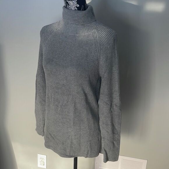New Kensie Grey Knitted Sweater - Picture 2 of 3